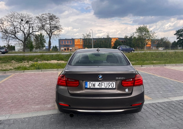 BMW Seria 3 cena 38000 przebieg: 254000, rok produkcji 2012 z Siechnice małe 106